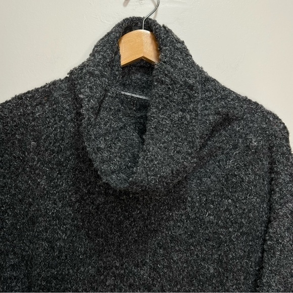 George Grey Knit Turtleneck Tunic Hi Low Hem Sweater Size 1X - Picture 2 of 9